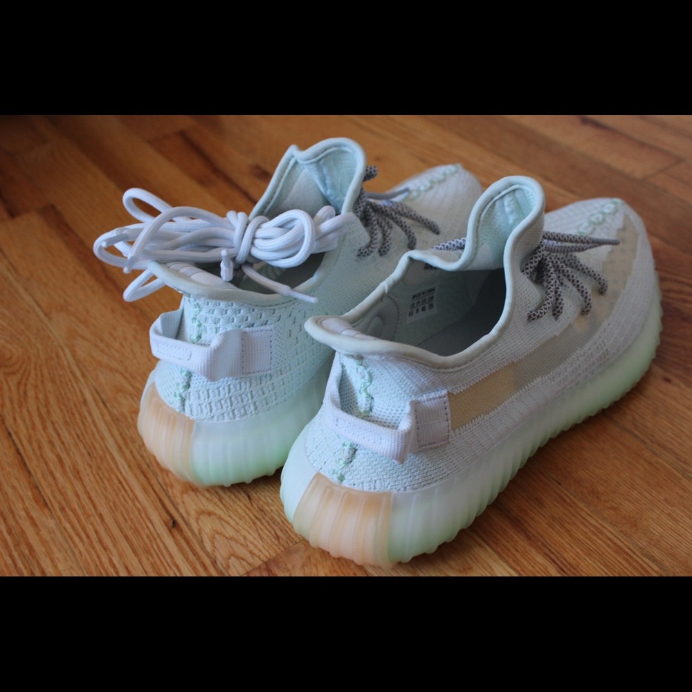 Shoes - Picture 3 of 4